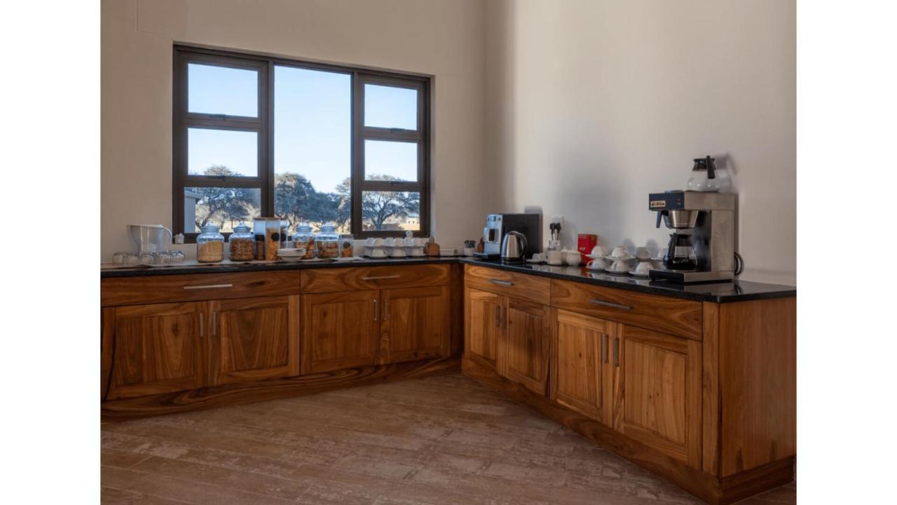 Sandune Game Lodge Gobabis Eksteriør billede