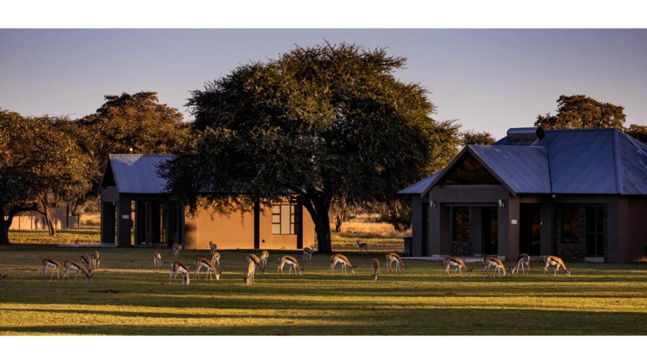 Sandune Game Lodge Gobabis Eksteriør billede