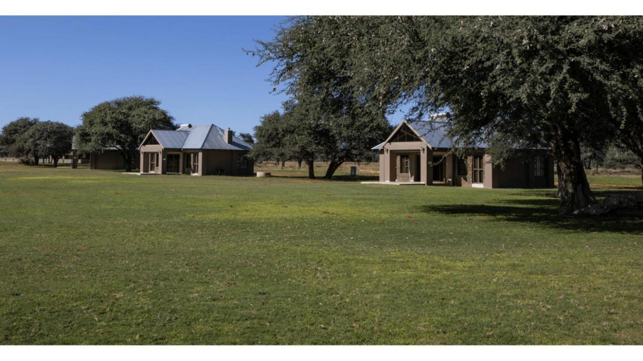 Sandune Game Lodge Gobabis Eksteriør billede