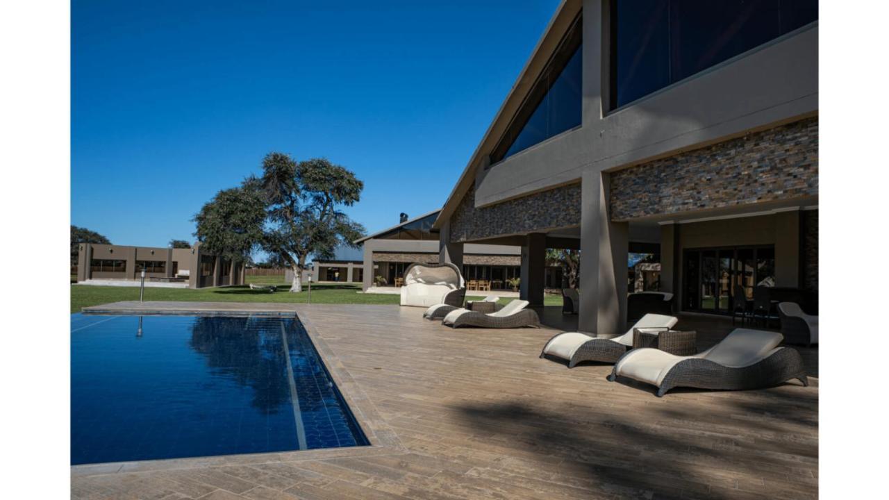 Sandune Game Lodge Gobabis Eksteriør billede